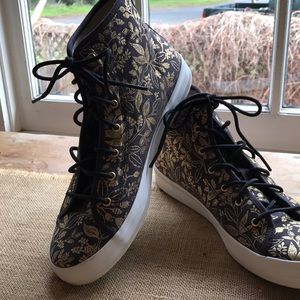 Brocade high top Keds sz 10